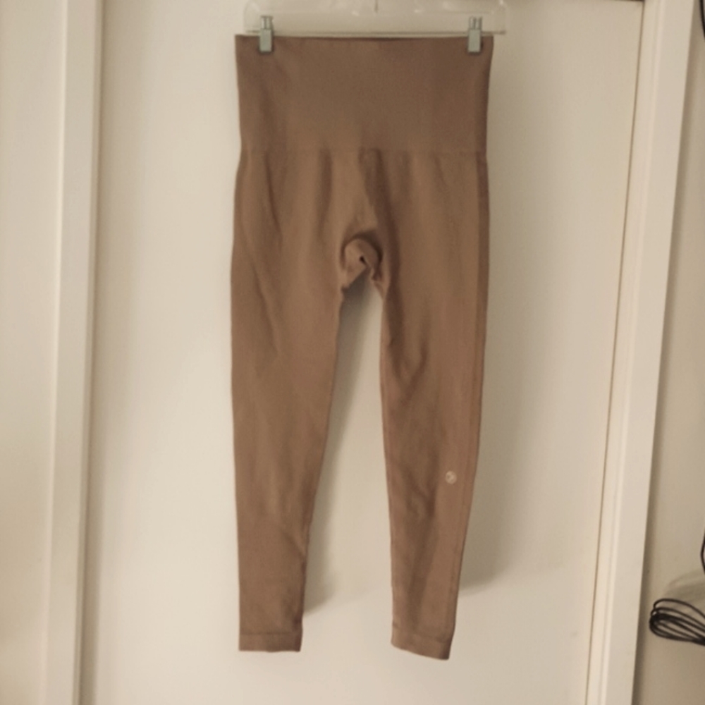 SAVVI Leggings NWOT